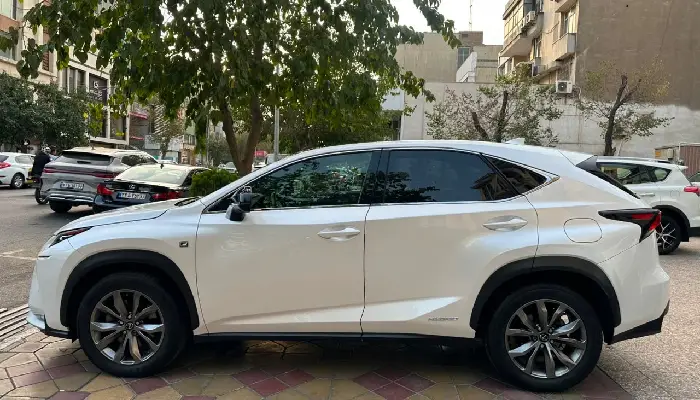 لکسوس nx 2017